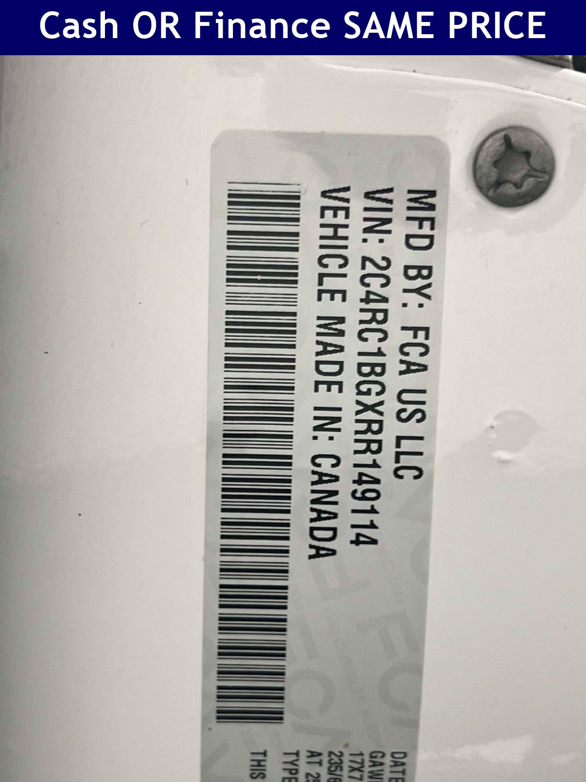 Used 2024 Chrysler Pacifica Touring-L FWD image 27