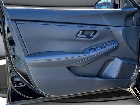 Certified 2025 Nissan Sentra S image 19