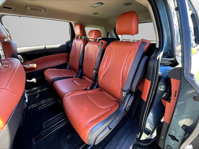 Certified 2023 Kia Carnival SX FWD image 27