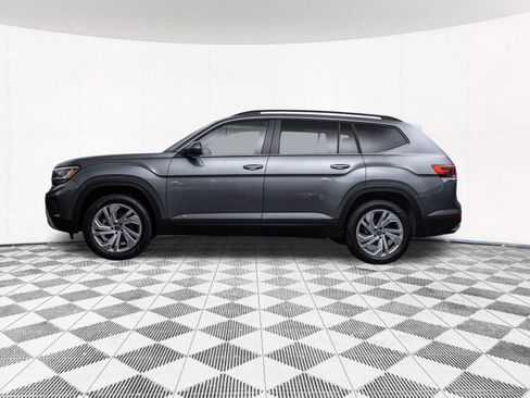 Used 2023 Volkswagen Atlas SE AWD/4WD image 6