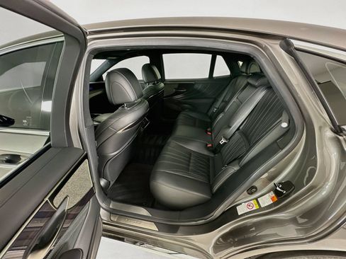 Used 2019 Lexus LS 500 w/ Interior Upgrade Package RWD image 26