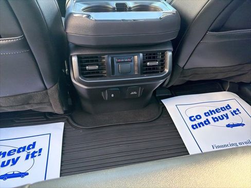 Used 2023 Ford F150 Lariat w/ Equipment Group 502A High image 12