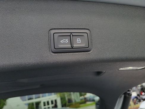 New 2026 Audi Q3 quattro 2.0T AWD/4WD image 31