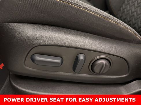 Used 2023 Chevrolet Equinox LT image 7