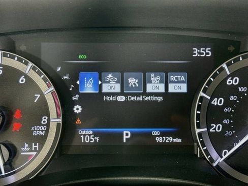 Certified 2021 Toyota Highlander XLE FWD image 14