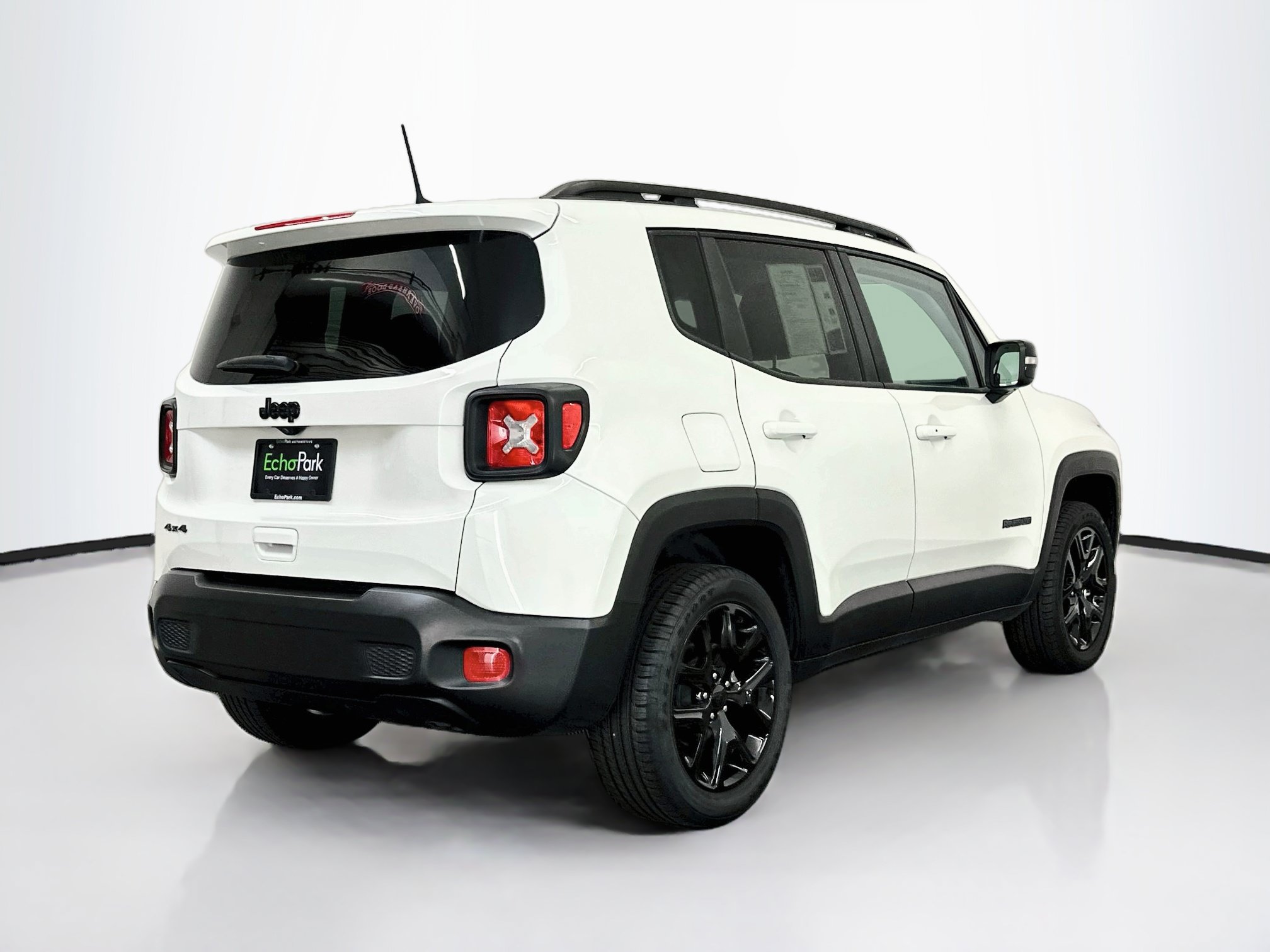 Used 2023 Jeep Renegade Altitude AWD/4WD image 9