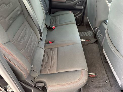 Used 2026 Nissan Frontier PRO-4X AWD/4WD image 30