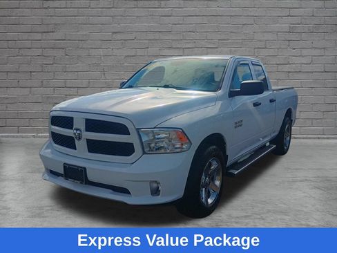 Used 2018 RAM 1500 Express w/ Express Value Package AWD/4WD image 4