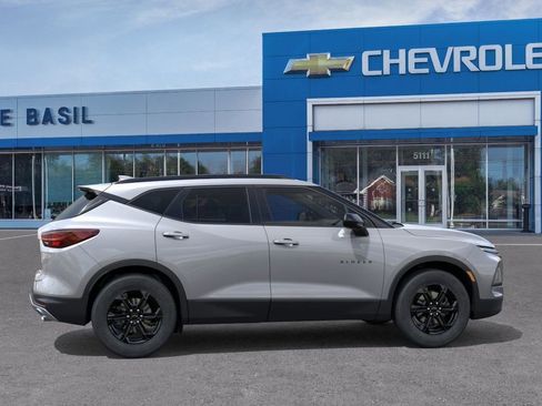 New 2026 Chevrolet Blazer LT w/ Midnight/Sport Edition AWD/4WD image 5