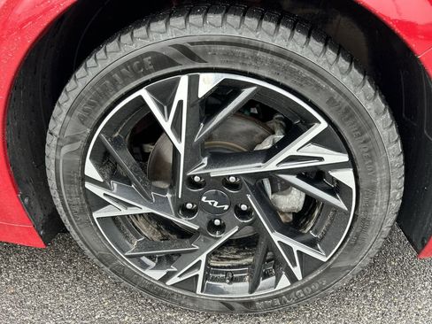 Used 2025 Kia K5 GT-Line w/ GT-Line Premium Package image 9