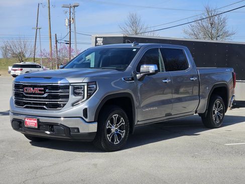 Used 2024 GMC Sierra 1500 SLT image 3
