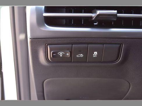 New 2025 Hyundai Santa Cruz SE AWD/4WD image 24