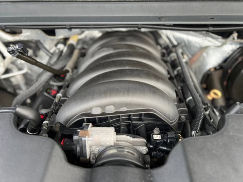 Used 2017 GMC Yukon SLE w/ SLE Value Package image 55