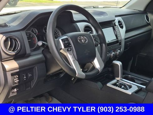 Used 2017 Toyota Tundra SR5 w/ SR5 Upgrade Package RWD image 29