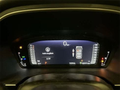 Used 2023 Honda Pilot Elite image 6