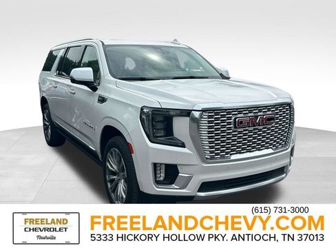 Used 2021 GMC Yukon XL Denali w/ Denali Ultimate Package RWD image 1