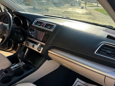 Used 2015 Subaru Outback 2.5i Premium image 24