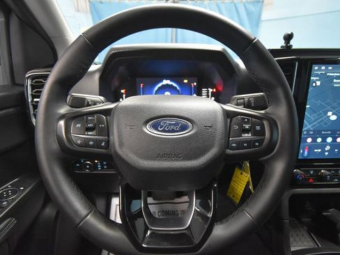 Used 2024 Ford Ranger XLT w/ Trailer Tow Package image 10