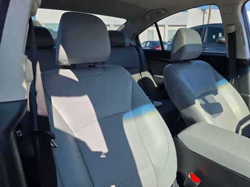 Used 2019 Subaru Legacy 2.5i Limited w/ Popular Package #2A AWD/4WD image 11