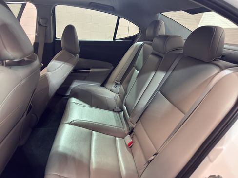 Used 2015 Acura TLX image 30