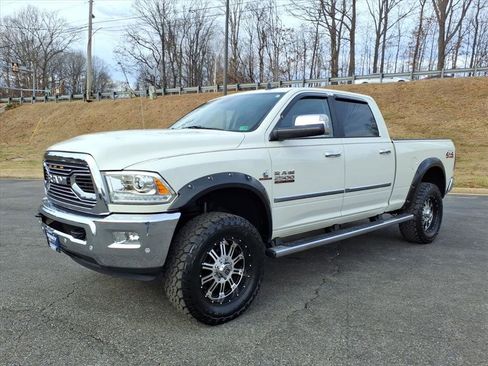 Used 2018 RAM 2500 Laramie image 8