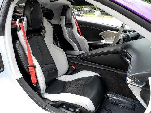 Used 2020 Chevrolet Corvette Stingray Premium Cpe w/ 3LT Preferred Equipment Group RWD image 32