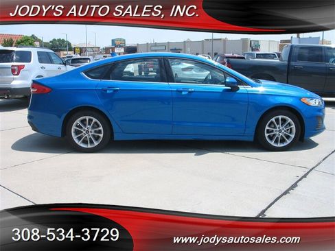 Used 2020 Ford Fusion SE FWD image 35