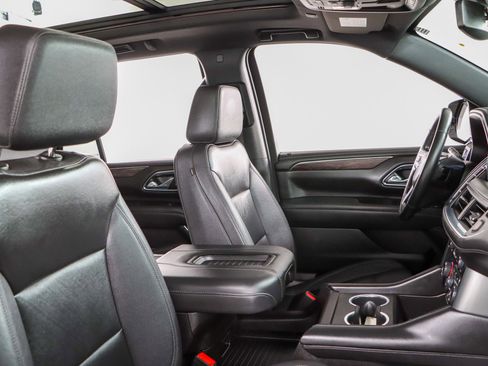 Used 2023 Chevrolet Tahoe Z71 w/ Luxury Package image 31