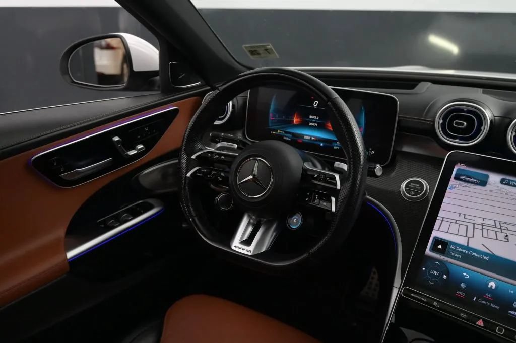 Used 2023 Mercedes-Benz C 43 AMG 4MATIC Sedan image 34