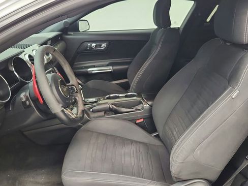Used 2016 Ford Mustang GT RWD image 13
