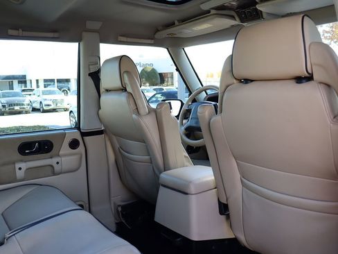 Used 2004 Land Rover Discovery SE image 30