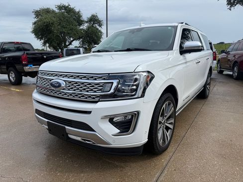 Used 2020 Ford Expedition Max Platinum AWD/4WD image 3