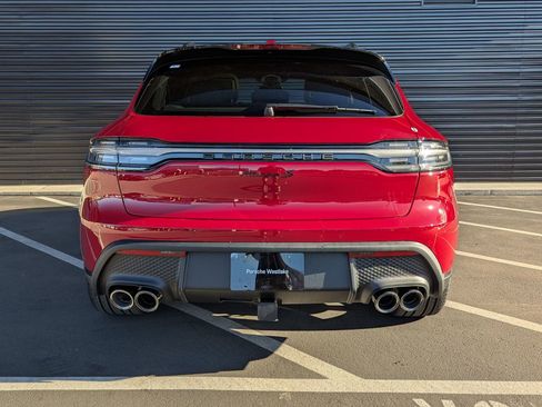 New 2026 Porsche Macan S image 10