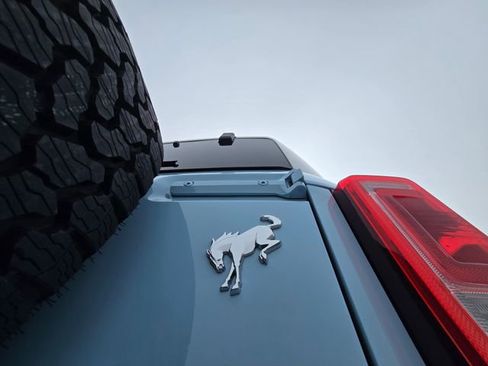 Used 2025 Ford Bronco Heritage Edition image 10