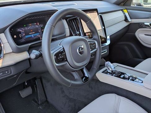 New 2026 Volvo XC90 T8 Plus w/ Protection Package Premier AWD/4WD image 7
