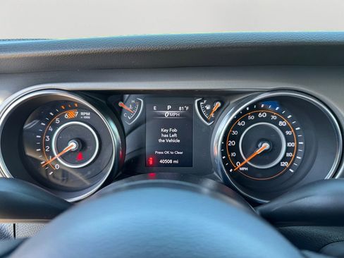 Used 2022 Jeep Wrangler Unlimited Sport image 29