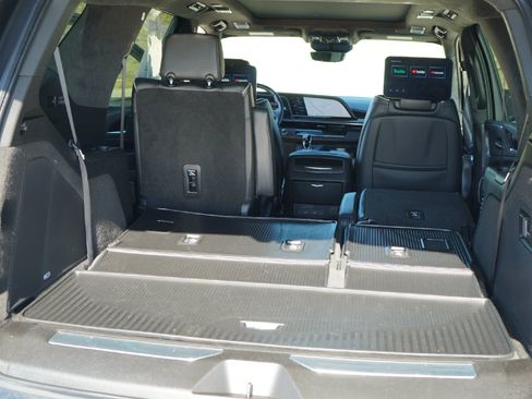 Used 2023 Cadillac Escalade Premium Luxury Platinum image 33