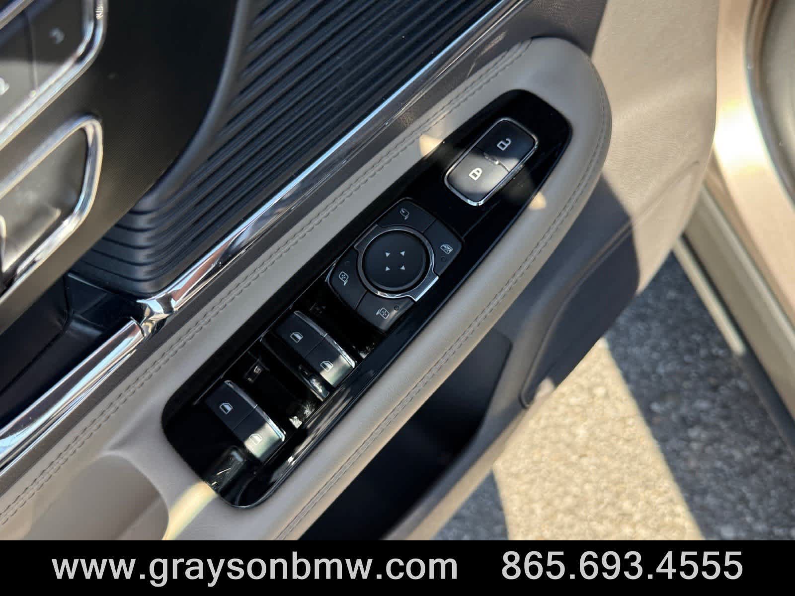 Used 2020 Lincoln Corsair FWD w/ Premium Package image 15