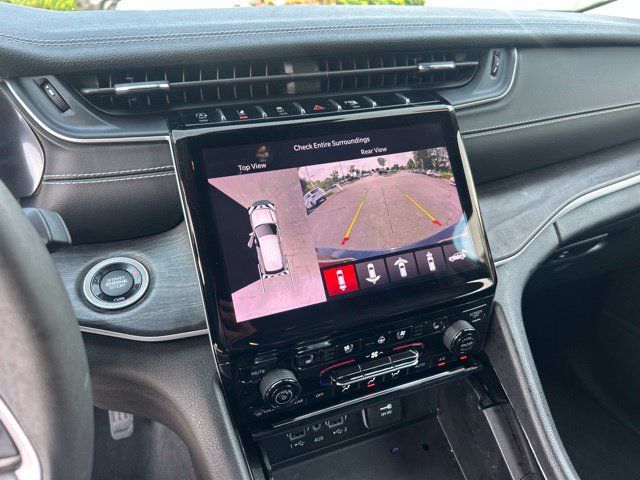 Used 2023 Jeep Grand Cherokee L Limited w/ Luxury Tech Group II AWD/4WD image 25