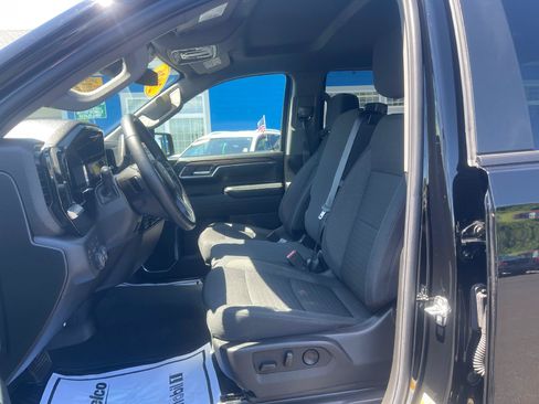 Used 2026 Chevrolet Silverado 1500 RST AWD/4WD image 5