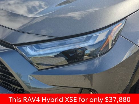 Used 2024 Toyota RAV4 XSE AWD/4WD image 38