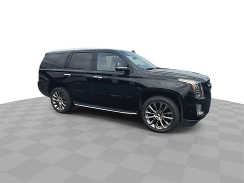 Certified 2020 Cadillac Escalade Luxury w/ Escalade Sport Edition image 2