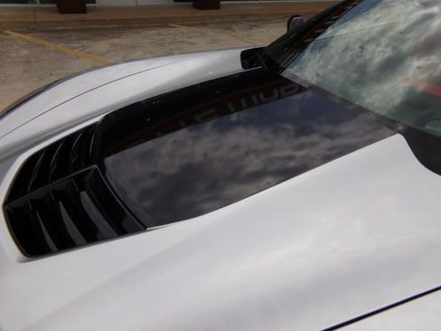 Used 2017 Chevrolet Corvette Z06 RWD image 10