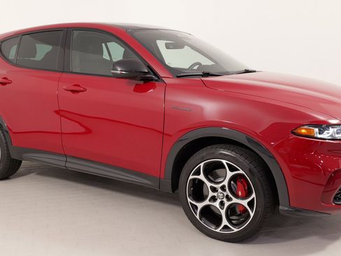 Used 2024 Alfa Romeo Tonale Veloce image 25
