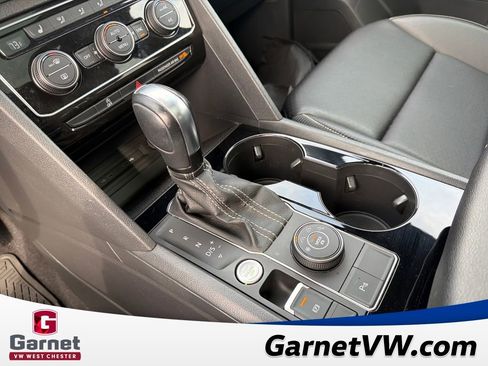 Used 2023 Volkswagen Atlas Cross Sport SE w/ Panoramic Sunroof Package image 24