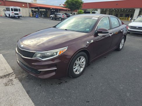 Used 2017 Kia Optima LX FWD image 2