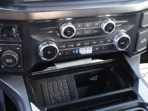 Certified 2024 Ford F250 Lariat w/ Lariat Ultimate Package AWD/4WD image 30