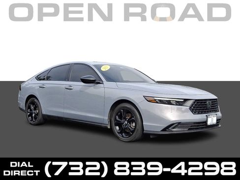 Used 2025 Honda Accord SE image 1