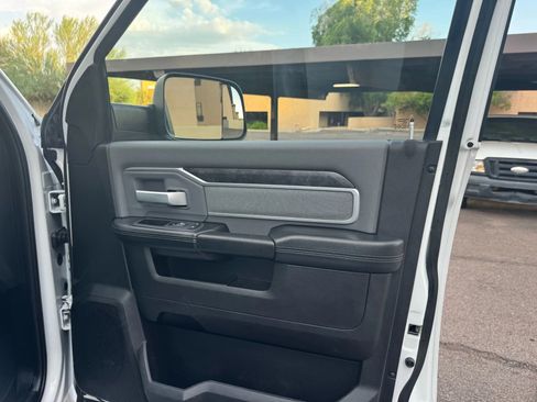 Used 2021 RAM 2500 Big Horn image 32