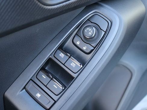 Certified 2025 Subaru Crosstrek 2.5i Sport w/ Crosstrek Mirror Package image 23